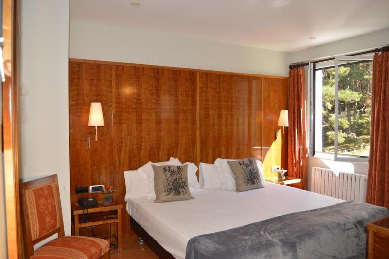 Coma Bella Hotel ซานต์จูเลีย เด โลเรีย ห้อง รูปภาพ