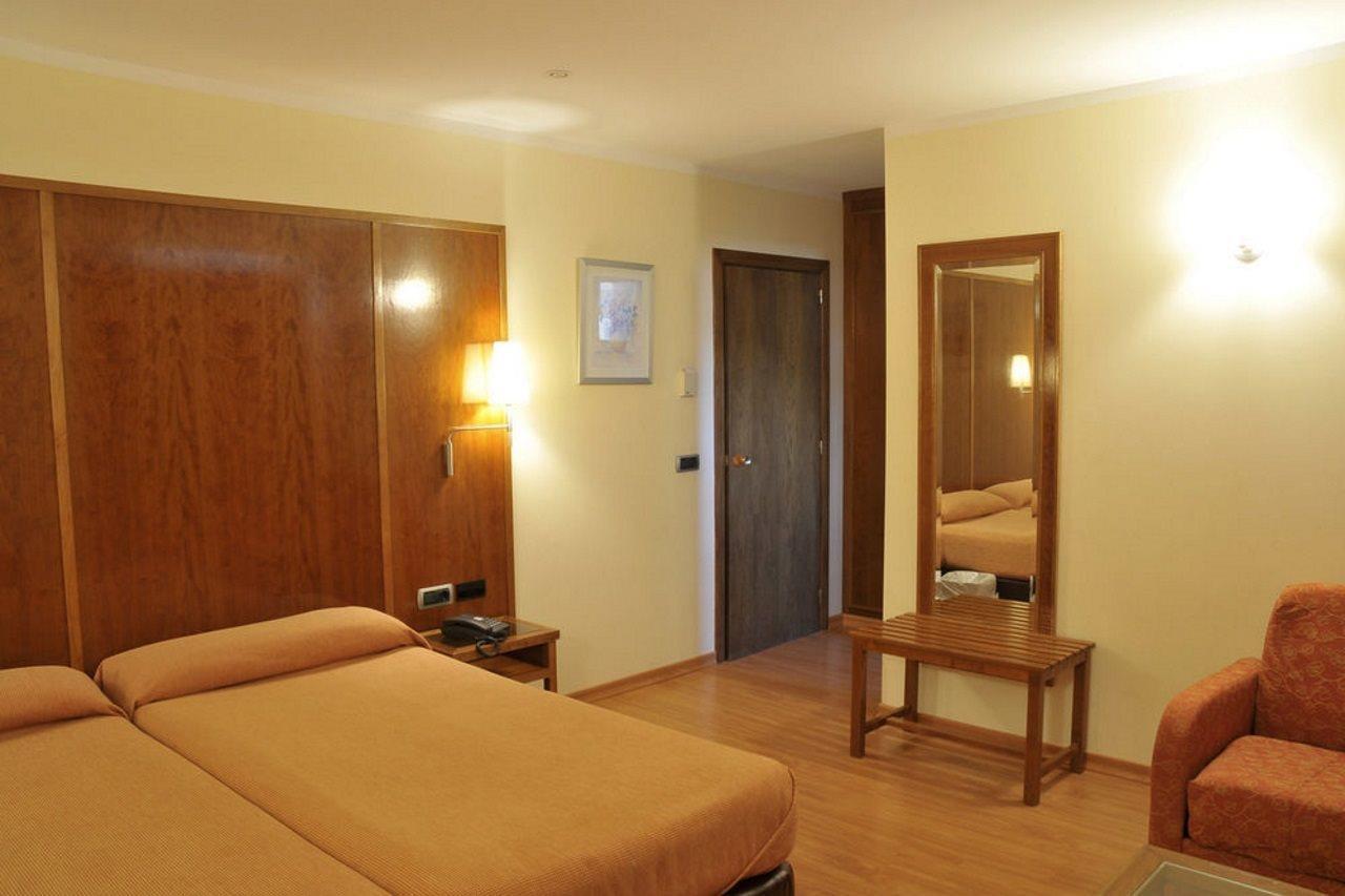 Coma Bella Hotel ซานต์จูเลีย เด โลเรีย ภายนอก รูปภาพ